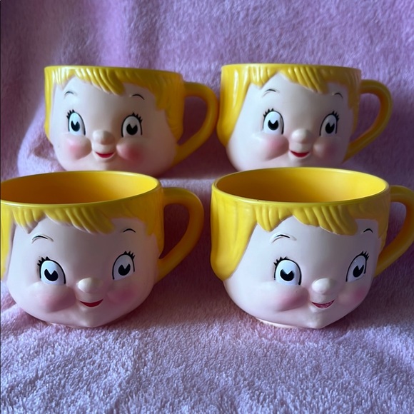 Vintage Campbell Kids Soup Advertising Set of 4 Plastic Cup 1970's Dolly Dingle